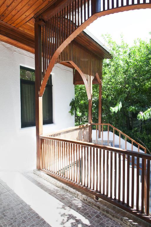 Orhan Kutbayin Evi Adalar Exterior foto