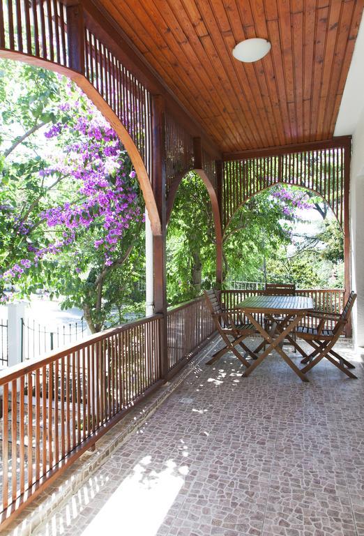 Orhan Kutbayin Evi Adalar Exterior foto