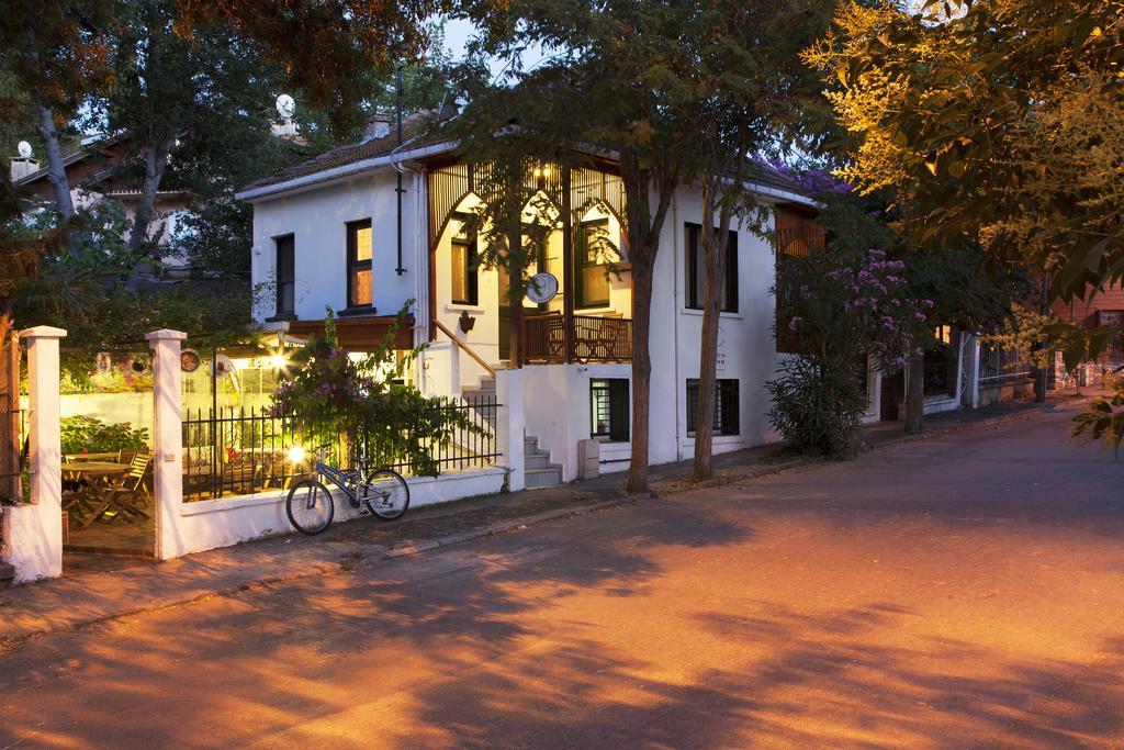 Orhan Kutbayin Evi Adalar Exterior foto